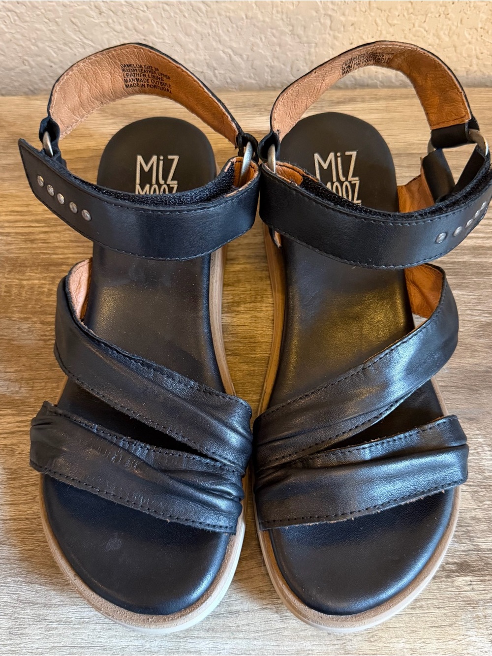 Miz Mooz Camellia Leather sandals stud details cushioned footbed - Picture 4 of 13